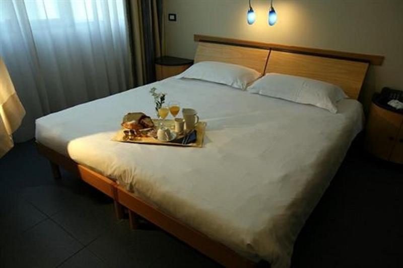 Sotel Nomentana Roma Szoba fotó